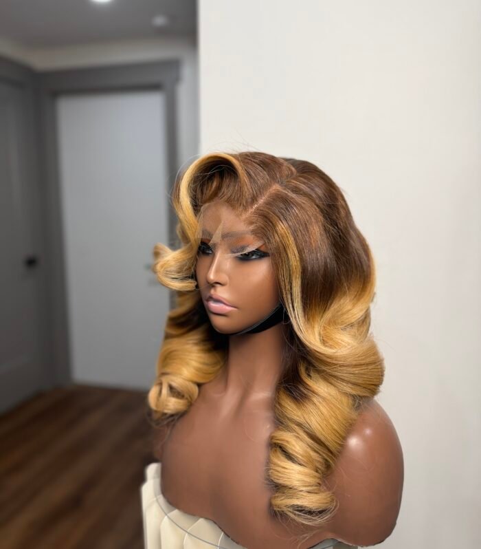 Body Wavy- Blonde Tips